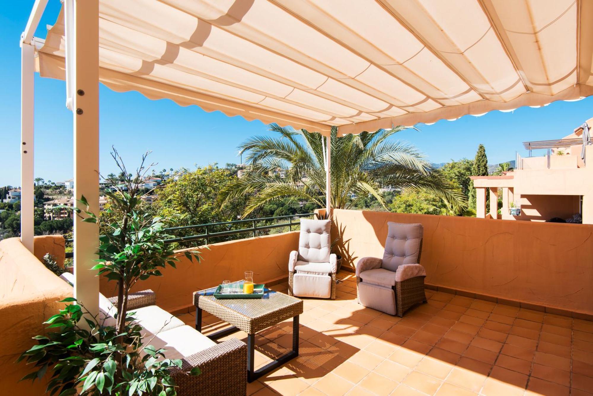 Rentandhomes Penthouse Elviria Golf Marbella Exterior photo