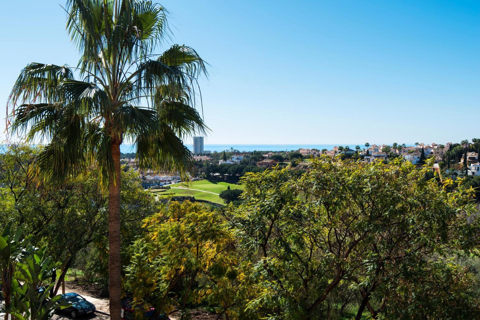 Rentandhomes Penthouse Elviria Golf Marbella Exterior photo